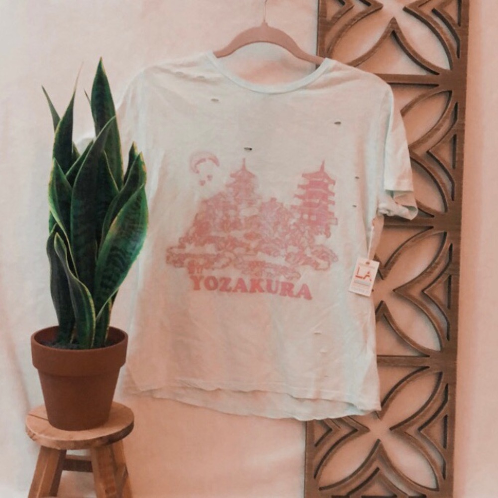 Yozakura Distressed Tee